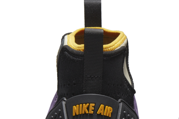 Nike ACG Air Mowabb bootie heel view